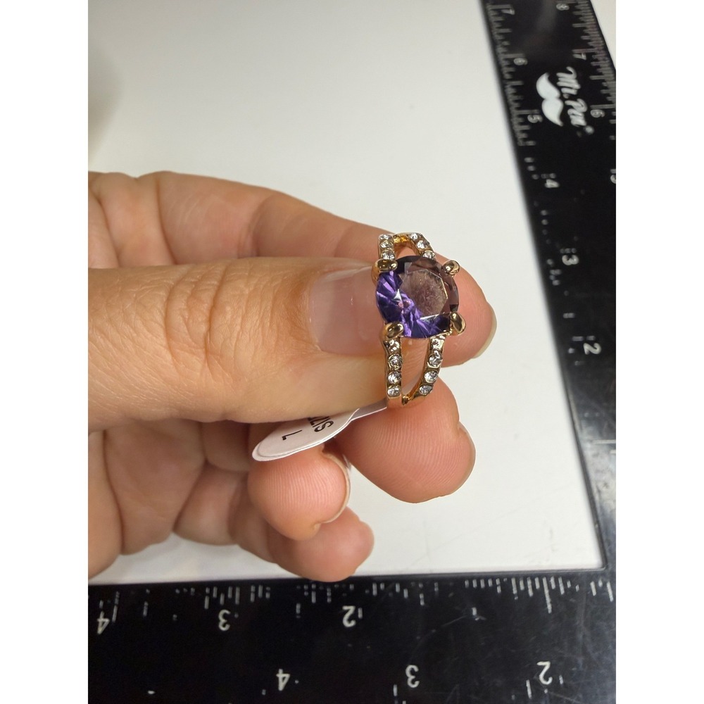Gold Tone Purple Amethyst Color Crystal Split Shank Cocktail Ring Size 7